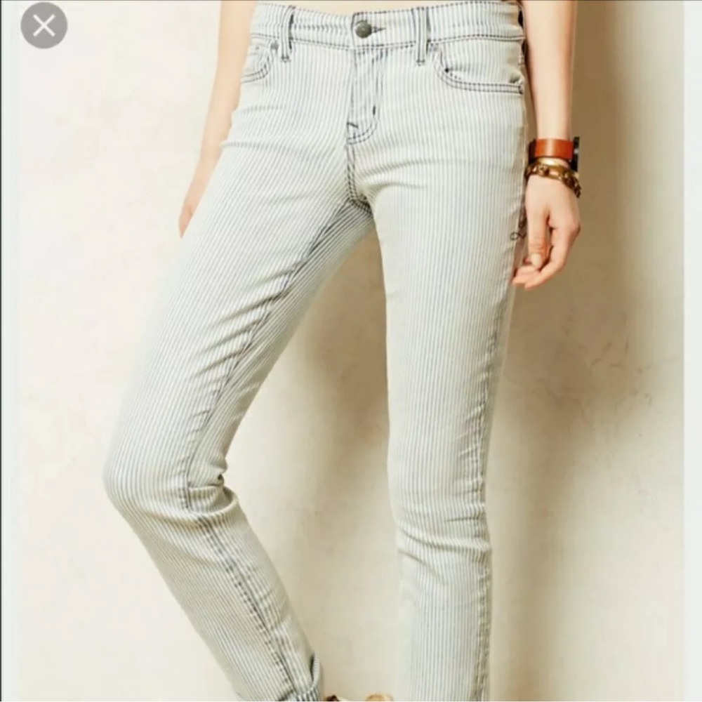 Level 99 Lily Skinny Straight Jeans Blue & white Railroad Stripe Women’s Size 28